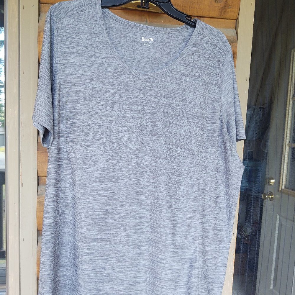 Women's Plus Armachillo Short Sleeve T-Shirt GRAY